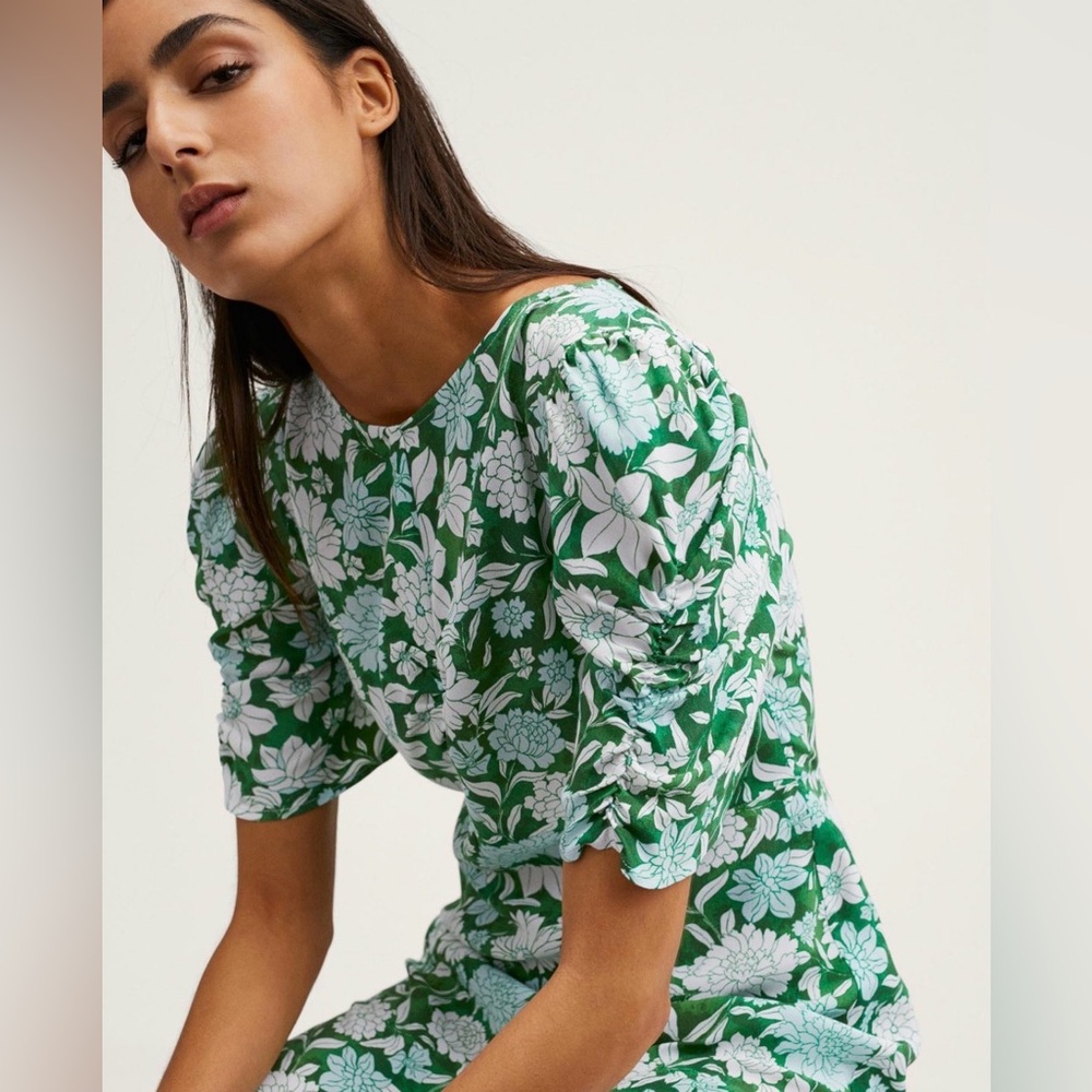MNG floral printed green and white dress - size 8 midi
